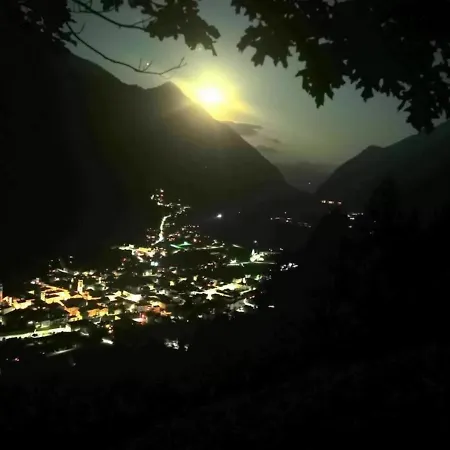 The View, Alleinstehendes 45 Zi Maiensass Oberhalb Poschiavo